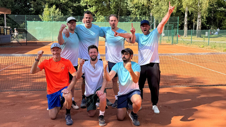 Busfahrt, Teamspirit und Aufstieg